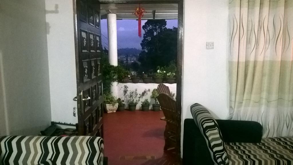 Srihelyes Inn Nuwara Eliya Exterior photo